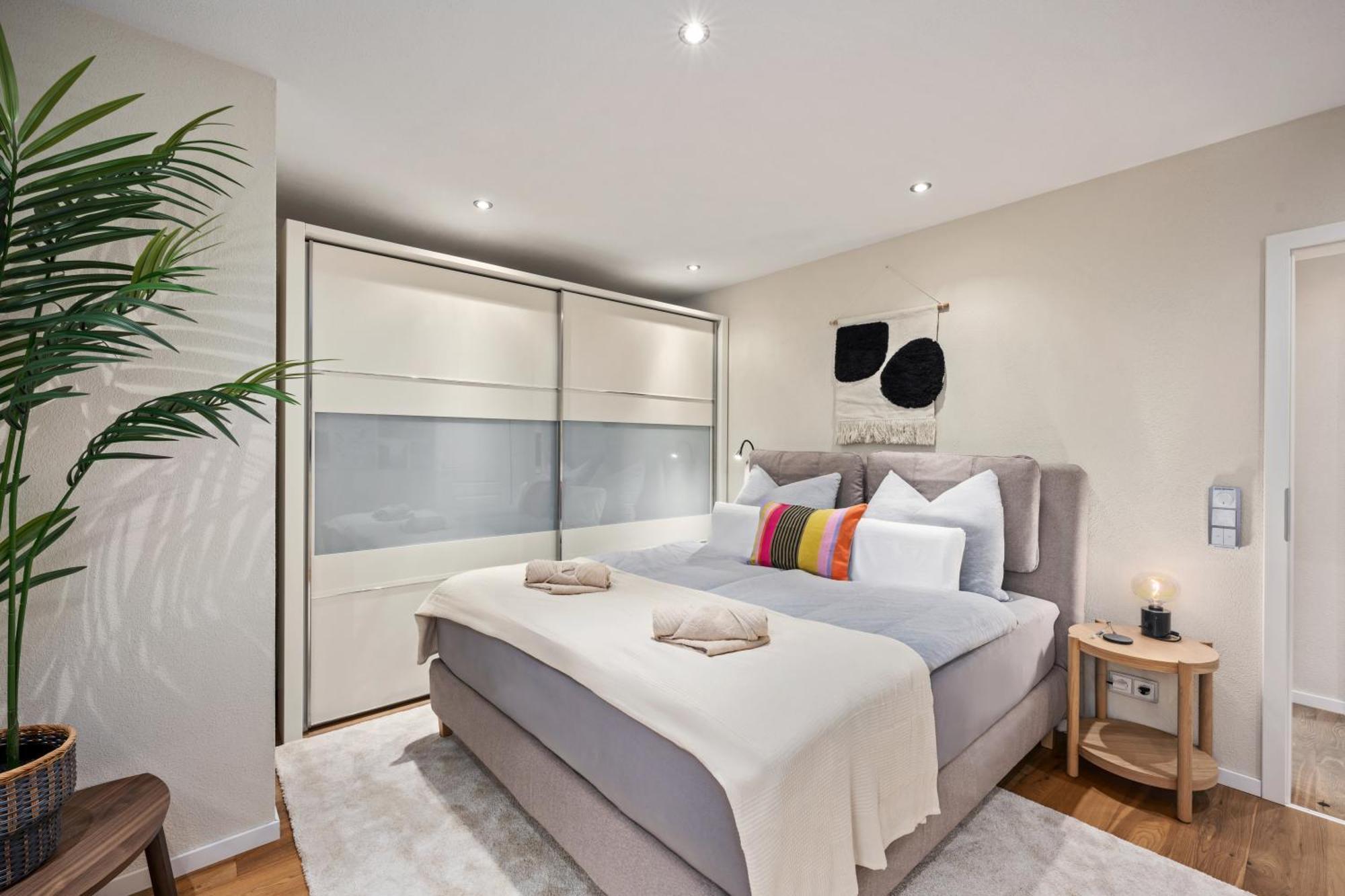 Edler Wohnraum Schwanenteich-Suite Mit Balkon, Kaffeevollautomat, Lift & Parkplatz Zwickau Exterior foto